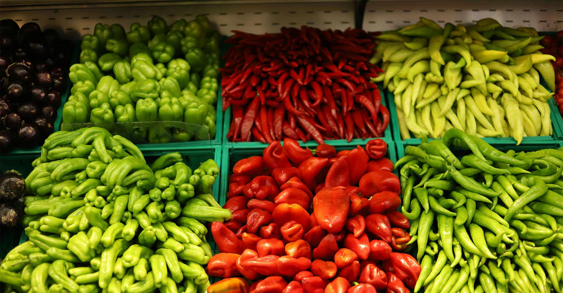 Discover local spice markets